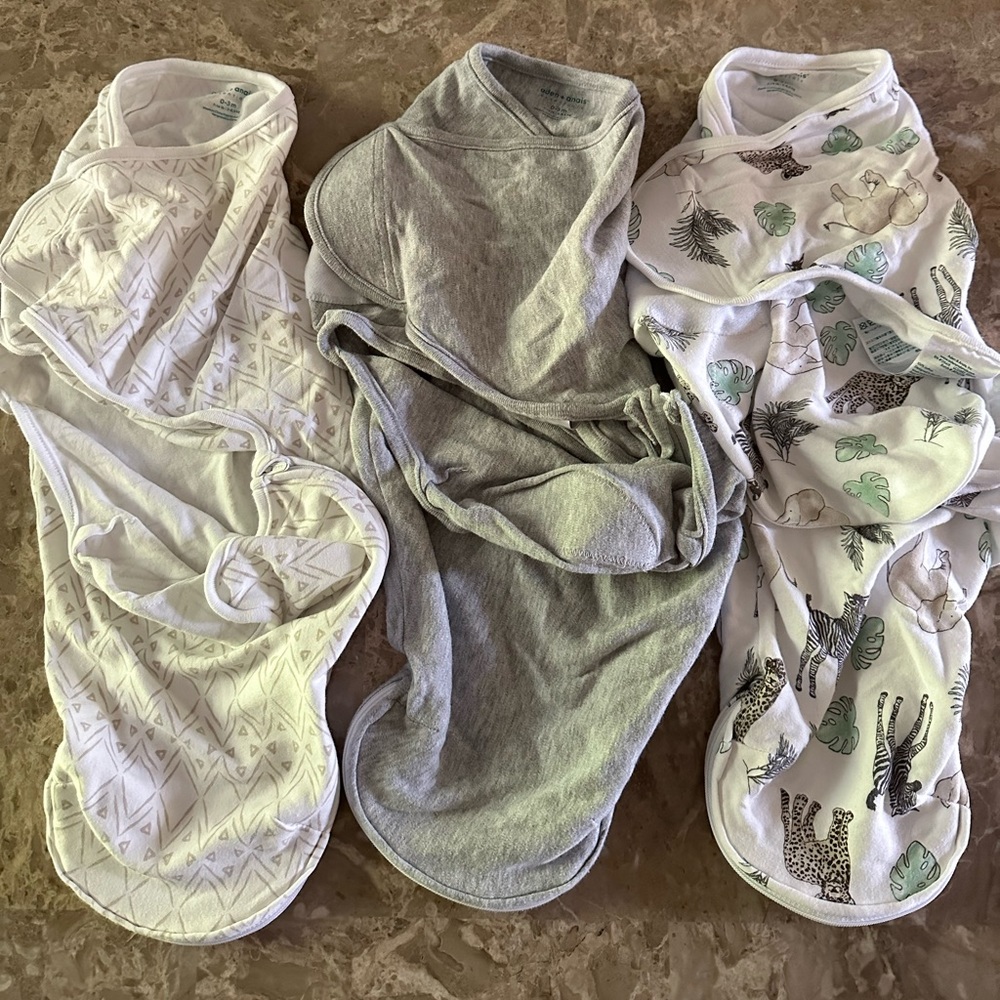 aden + anais 0-3m swaddles